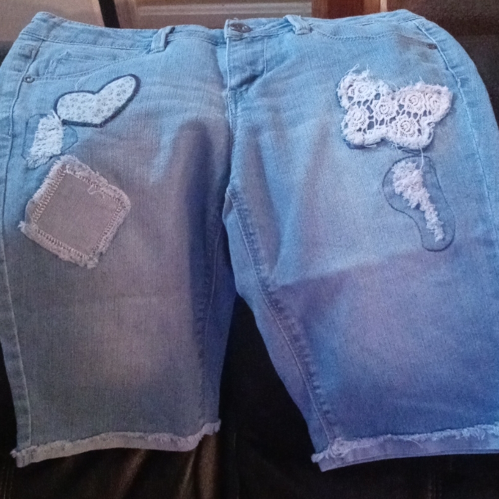 Bermuda squeeze girls denim shorts S size